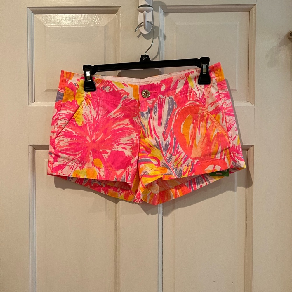 Lilly Pulitzer shorts size 0 brand new with tags